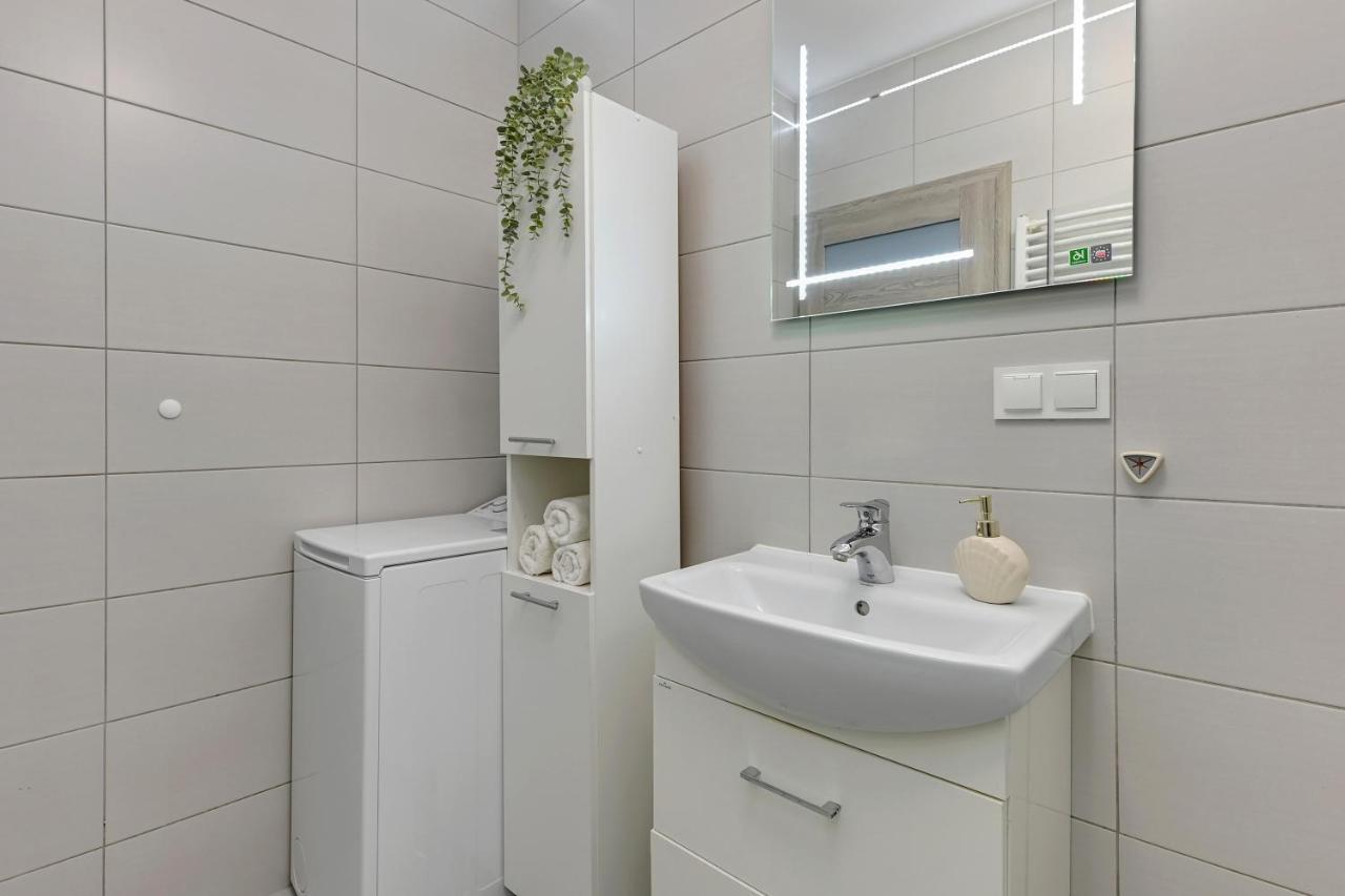 Downtown Apartments Sadova City Center & Parking Gdańsk Extérieur photo