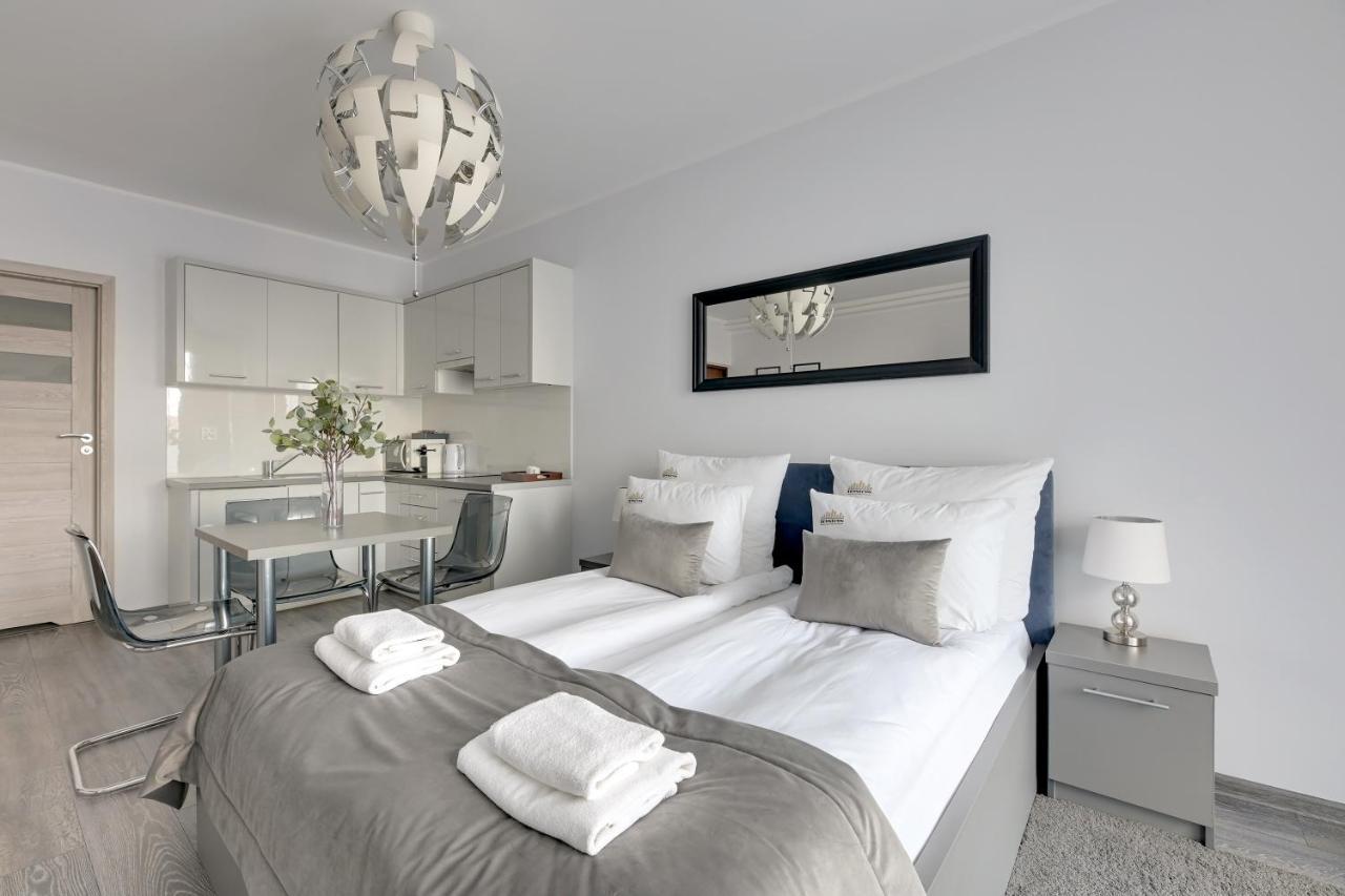 Downtown Apartments Sadova City Center & Parking Gdańsk Extérieur photo