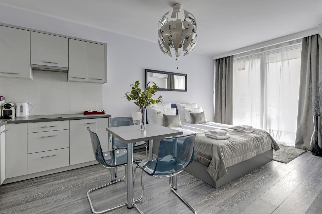 Downtown Apartments Sadova City Center & Parking Gdańsk Extérieur photo